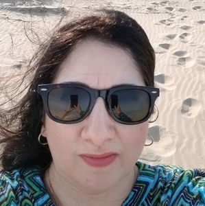 Meet your Posher, Beatriza